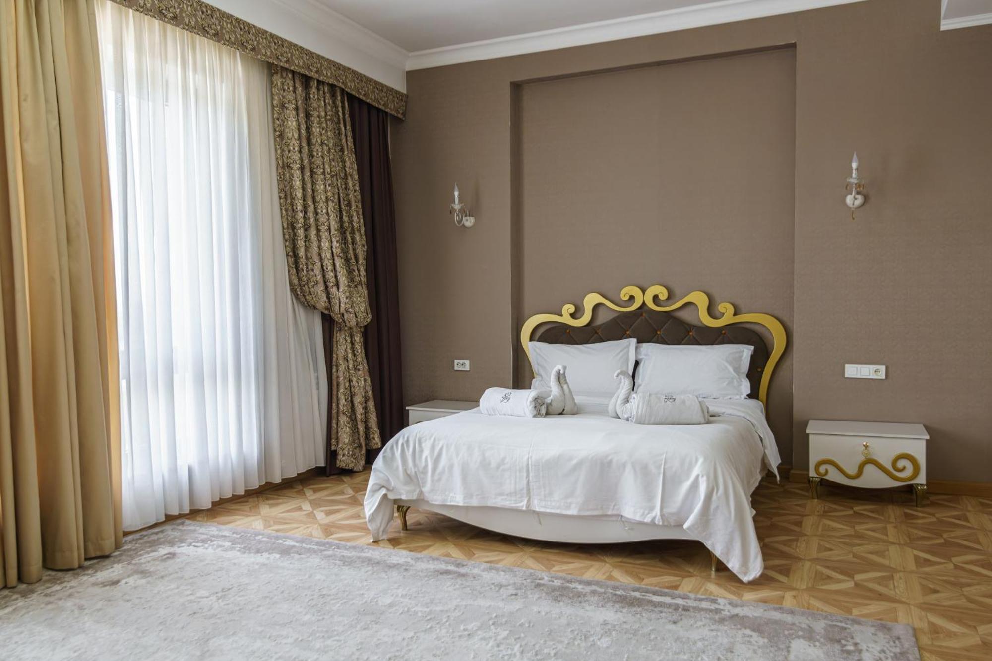Park Hotel Al Bustan Шымкент Экстерьер фото