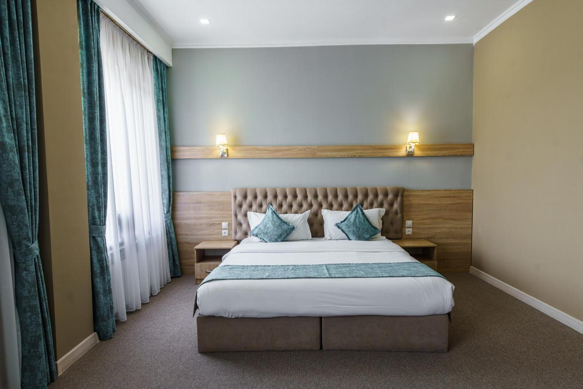 Park Hotel Al Bustan Шымкент Экстерьер фото